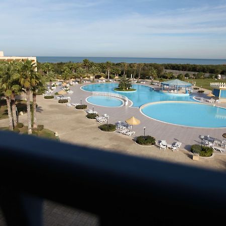 Ramada Plaza By Wyndham Tunis Hotel Gammarth Esterno foto